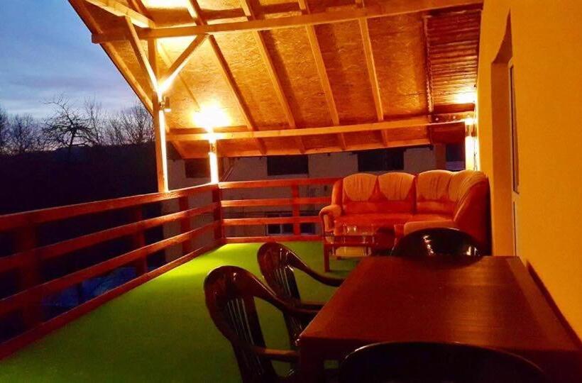 Номер Deluxe Кровать Кинг, Vila Perla Govorei