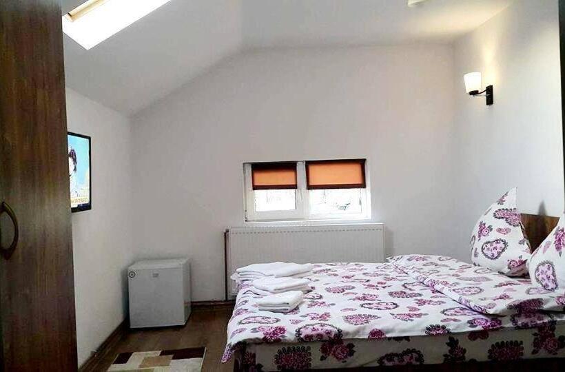 Номер Deluxe Кровать Кинг, Vila Perla Govorei