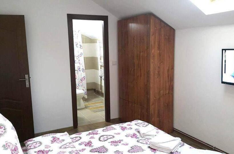 Номер Deluxe Кровать Кинг, Vila Perla Govorei