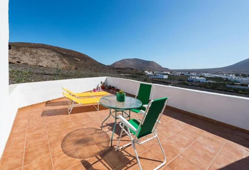 带露台的小型套房, Alma Libre Lanzarote