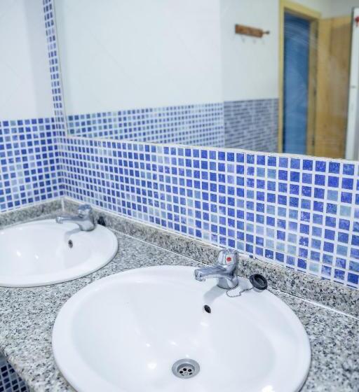 Четырехместный Номер Стандарт, Albergue Rojo Plata