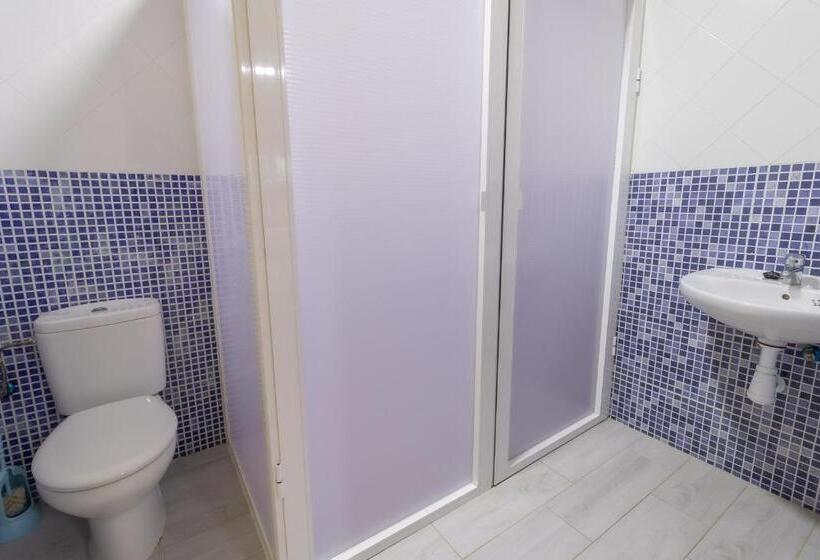 Семейный Номер, Albergue Rojo Plata