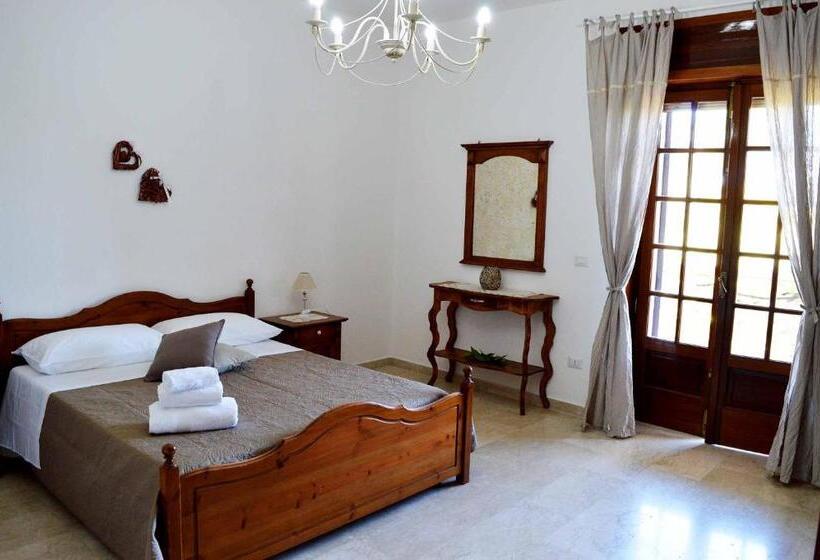 标准间带阳台, B&b Profumo Di Alloro