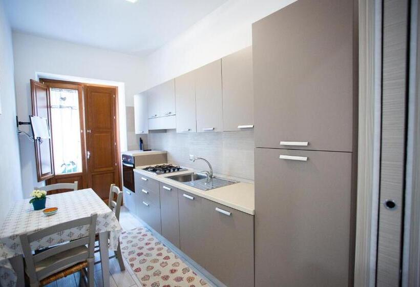 Апартаменты 1 Спальня с Балконом, Odissea Residence E Rooms