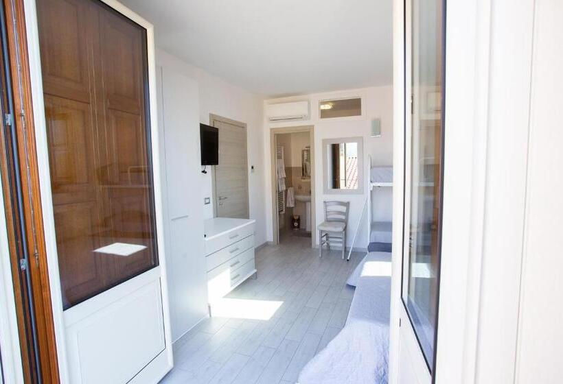 Апартаменты 1 Спальня, Odissea Residence E Rooms