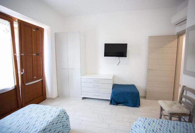 Апартаменты 1 Спальня с Балконом, Odissea Residence E Rooms