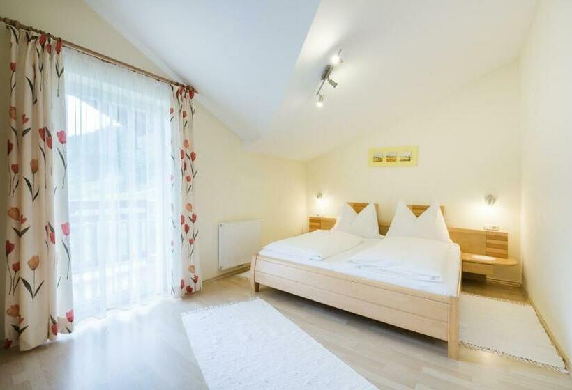 Апартаменты 2 Спальни, 4 Mountains Apartments
