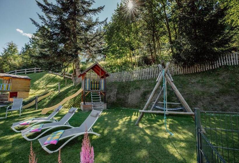 Апартаменты 1 Спальня с Балконом, 4 Mountains Apartments