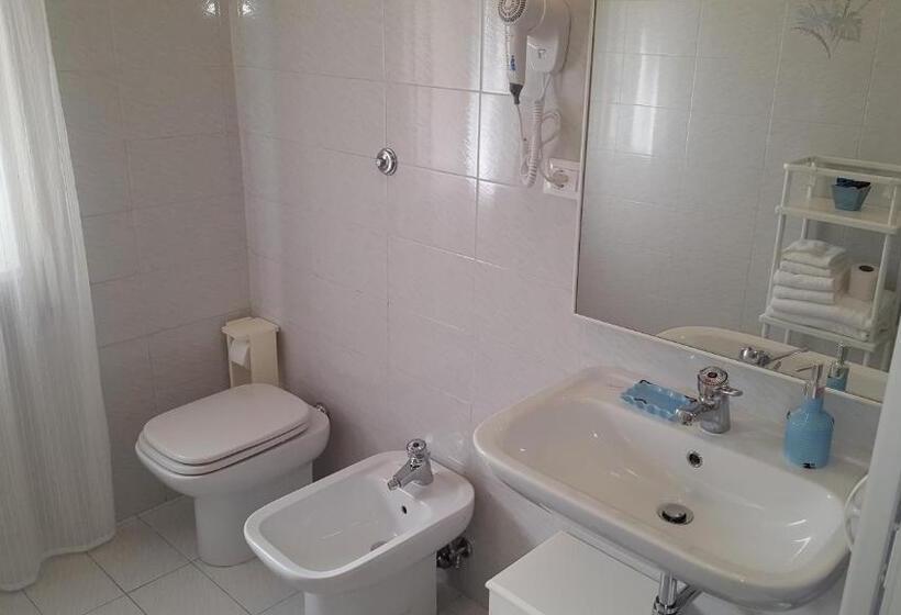 Номер Стандарт, Galù Guest House Gaeta