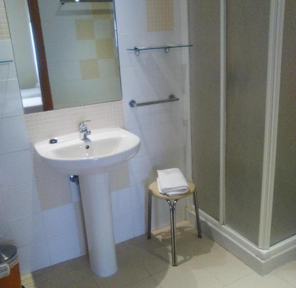 Номер Стандарт, Hostal Restaurante Taracena