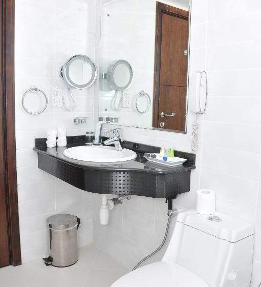 Президентский Люкс, Phoenix Plaza Hotel Apartments