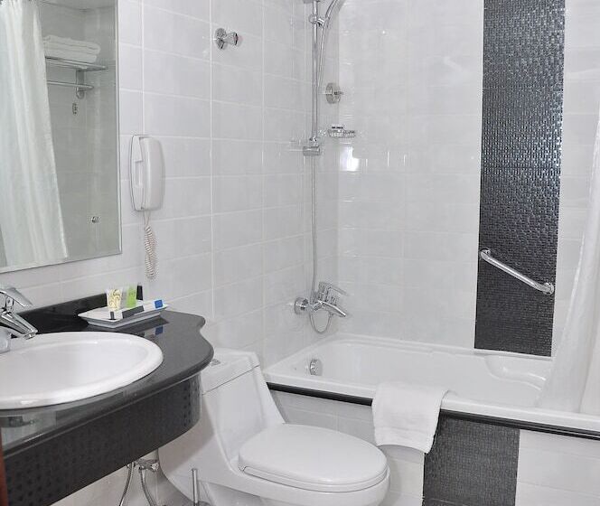 Студия Классика, Phoenix Plaza Hotel Apartments