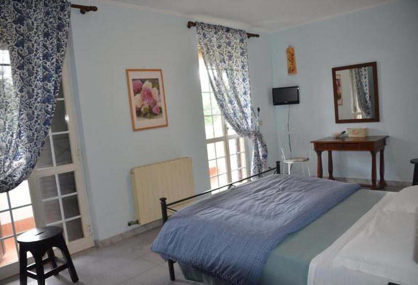 Quarto Estandar Cama King, Il Grifo