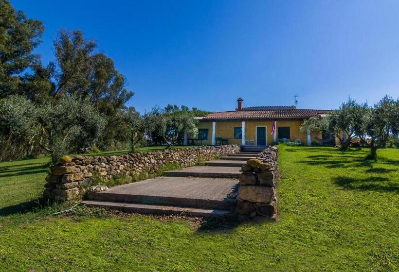 Номер Superior Вид на Сад, A Villa Ada B&b