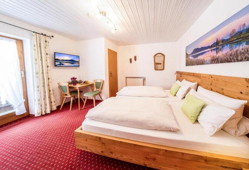 اتاق استاندارد با بالکن, Frühstückspension Gästehaus Zum Weissen Rössl