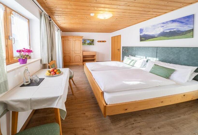 اتاق استاندارد با بالکن, Frühstückspension Gästehaus Zum Weissen Rössl