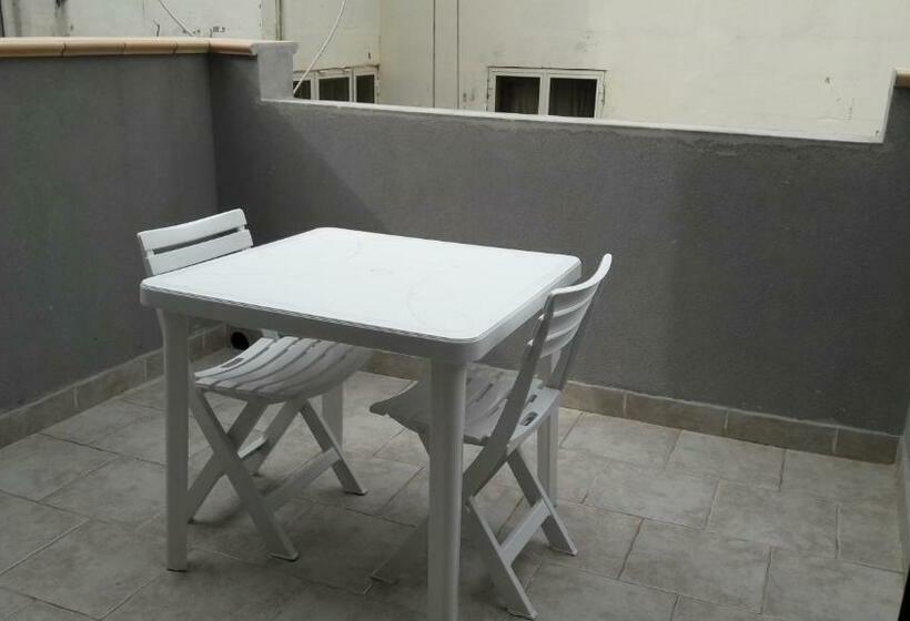 اتاق استاندارد, Giorgia House