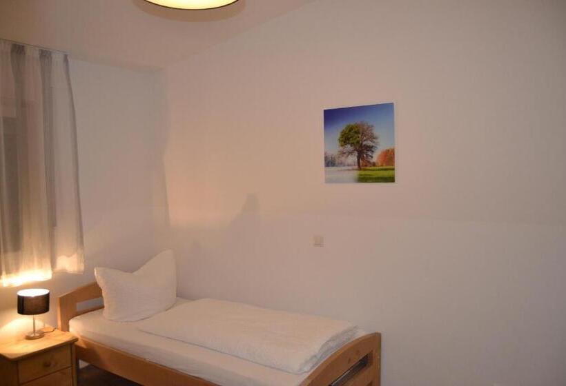 家庭间, Aparthotel Sebastian