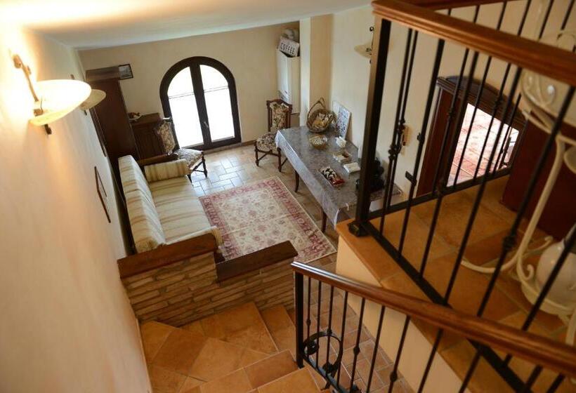 Négyágyas Standard Szoba, Torretta Di Bassano