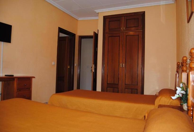 Номер Стандарт, Hostal ávila