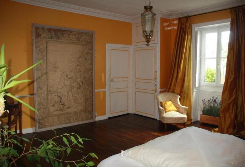 اتاق لوکس, La Maison Bleue