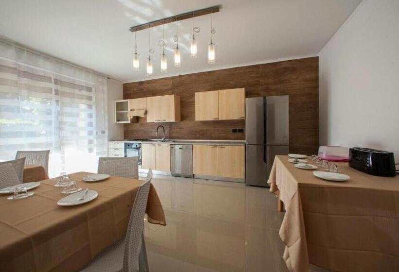 Четырехместный Номер Стандарт, B&b Holidays Artisti