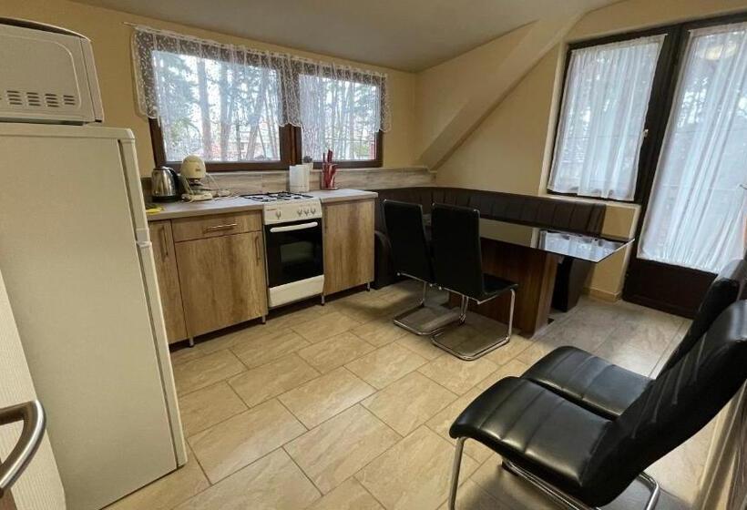 آپارتمان 3 خوابه, Grátisz Apartman Siófok