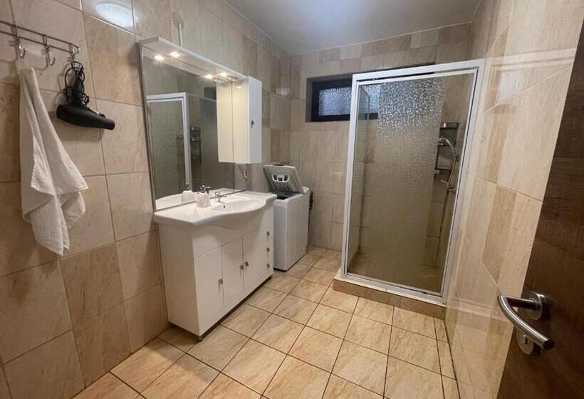 آپارتمان 1 خوابه همکف, Grátisz Apartman Siófok