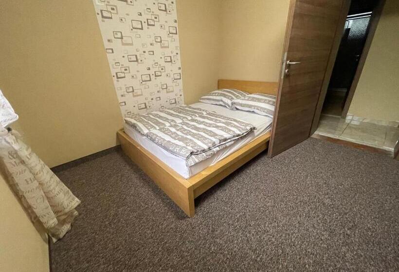 آپارتمان 1 خوابه همکف, Grátisz Apartman Siófok