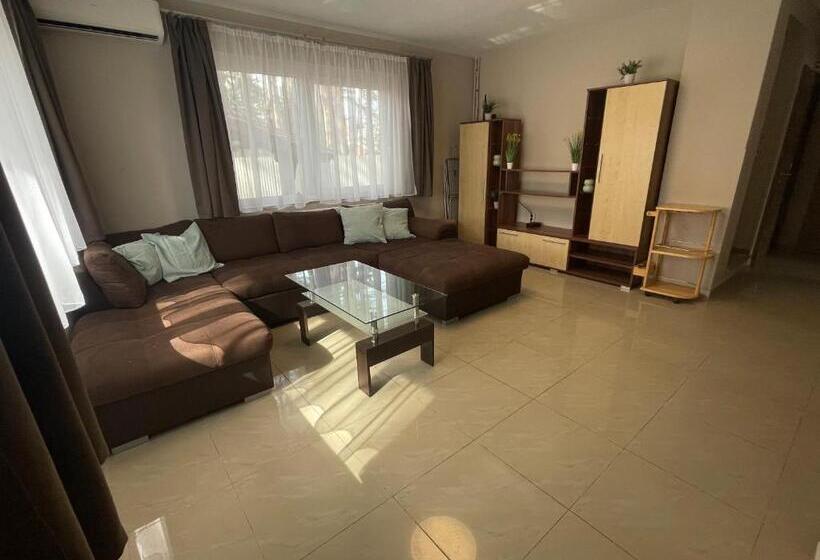 آپارتمان 1 خوابه, Grátisz Apartman Siófok