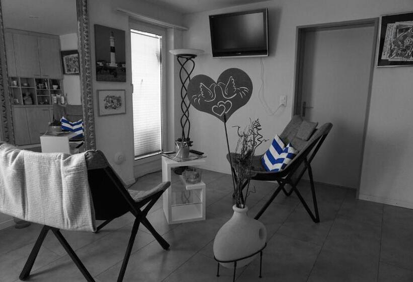Apartamento 1 Dormitório, Happiness