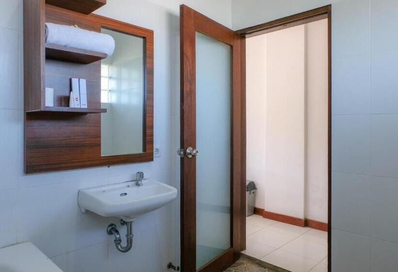 Quarto Superior, Friends Beach