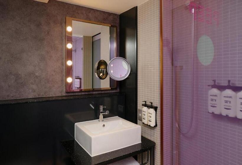غرفة قياسية, Indigo Sydney Potts Point, An Ihg