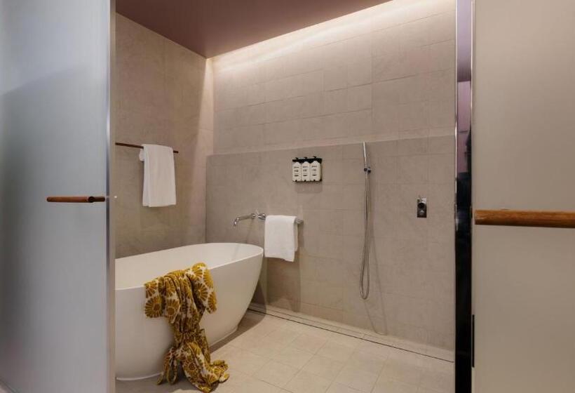 Люкс Кровать Кинг, Indigo Sydney Potts Point, An Ihg