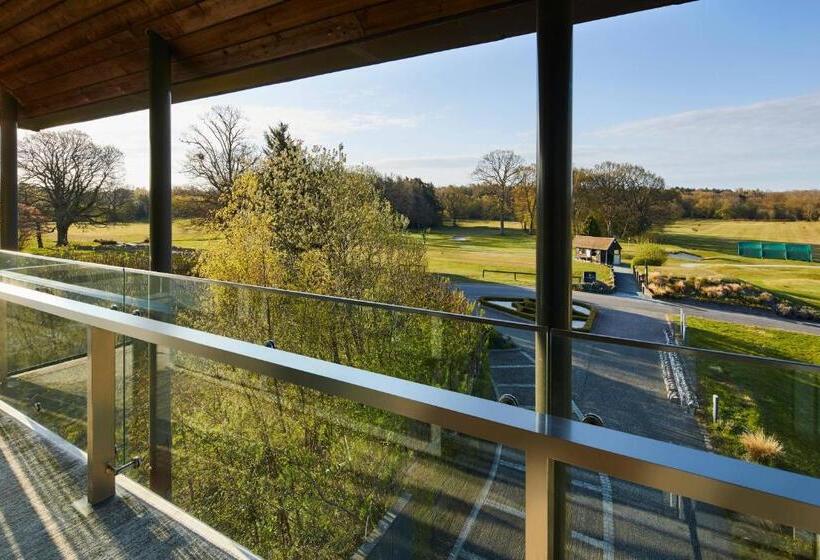 Стандартный Номер Кровать Кинг, Lingfield Park Marriott Hotel & Country Club