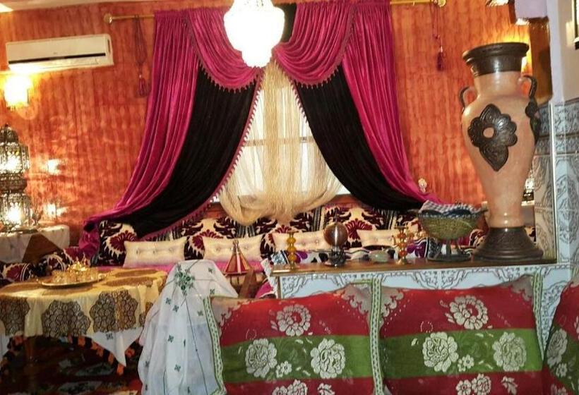 اتاق استاندارد یک نفره, Kasabah Senhaji