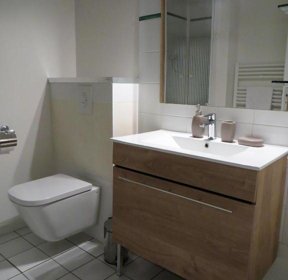 Family Suite, L Auberge De Montpezat