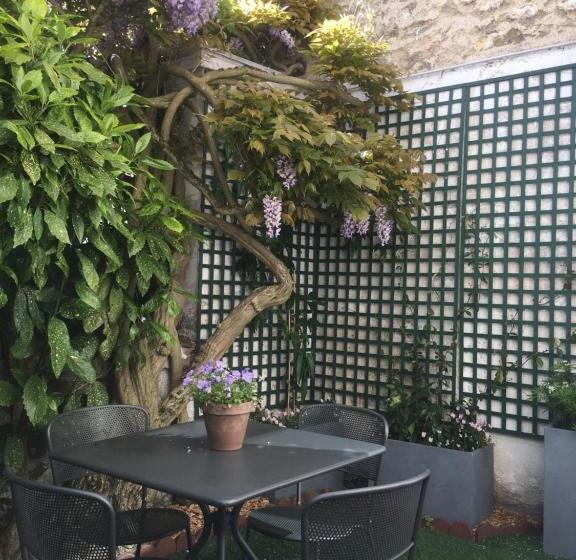 آپارتمان 1 خوابه با تراس, Wisteria
