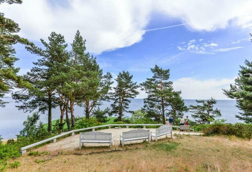 استودیوی استاندارد, Apartamentai Geliu Vila