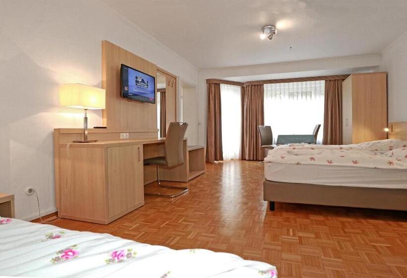 Апартаменты 3 Спальни, Pension Im Heidort