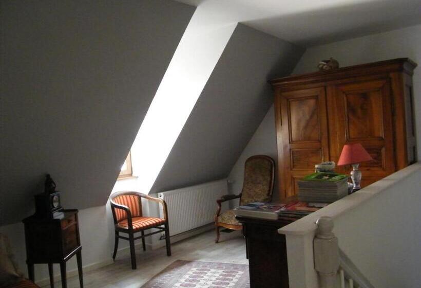 Номер Стандарт с Балконом, Chez Yolande