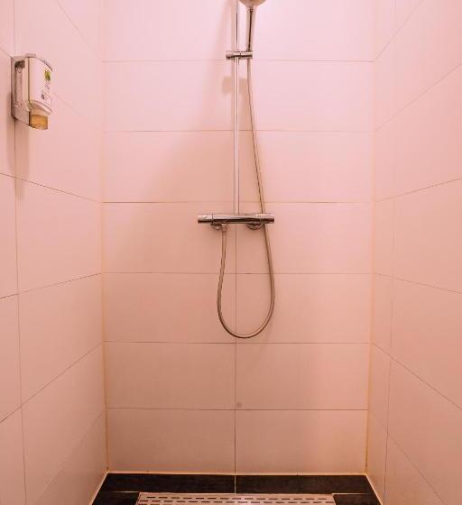 اتاق خانوادگی با سرویس بهداشتی مشترک, B&b/boertel De Meander
