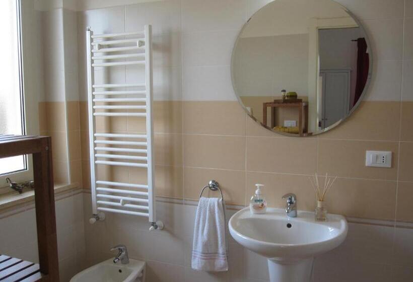 Quarto Estandar, Magnolia B&b