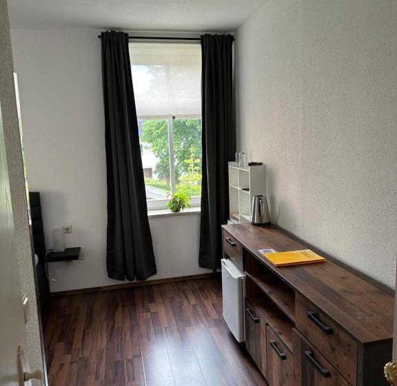 标准单人间, Pension Zur Wartburg