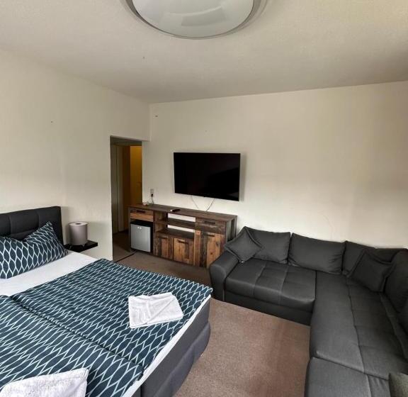 家庭间, Pension Zur Wartburg