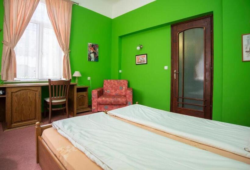 إستوديو قياسى, Art Studios Elsor