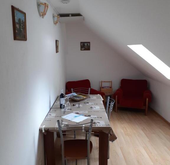 침실 1개 아파트, Zirnberg Appartements