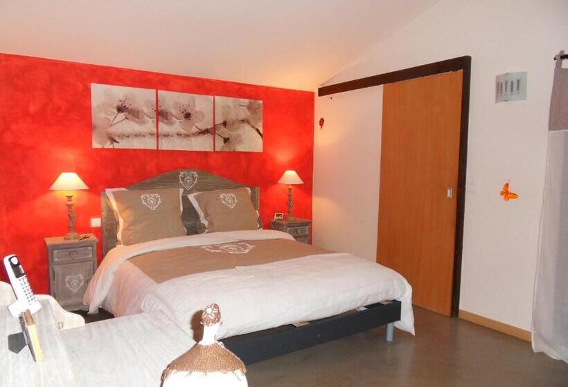 Вилла 3 Спальни, Le Jardin D Ivana B&b Avec Piscine Chauffée