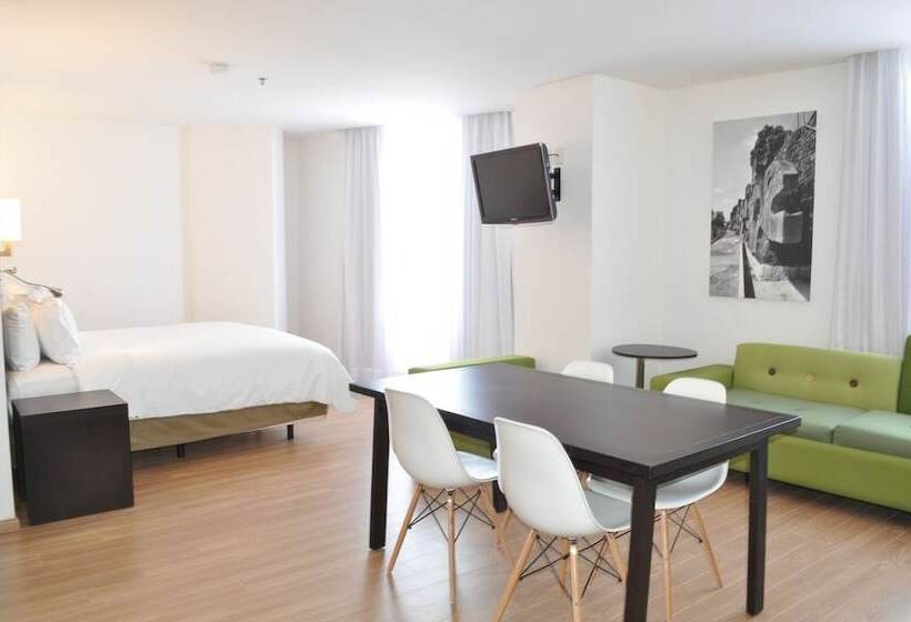 Suíte Júnior, Fiesta Inn Express Naucalpan