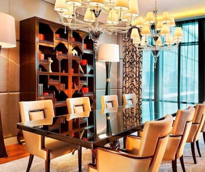 سوئیت رویال, The St. Regis Bangkok